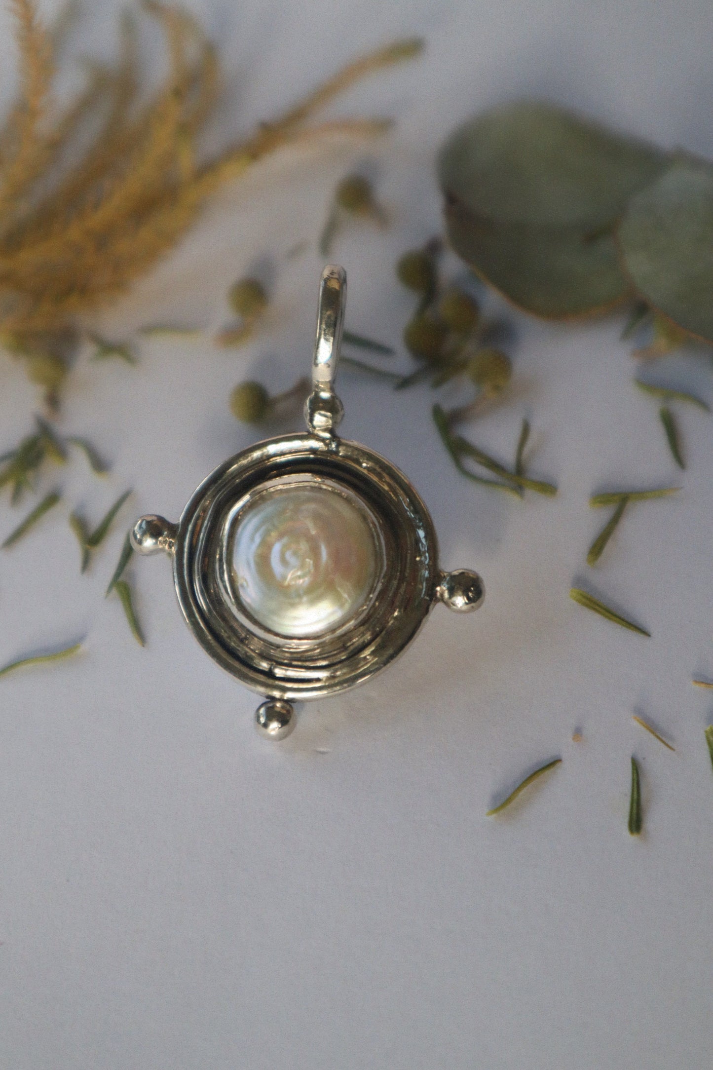 Dazed upon the Moon Pendant